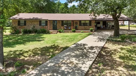301 Brandon Ln, Poteau, OK 74953