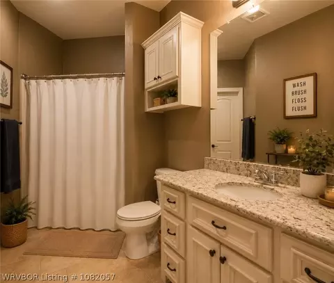 Bath - 4504 Ridge Rd, Alma, AR 72921 photo 3 of 8