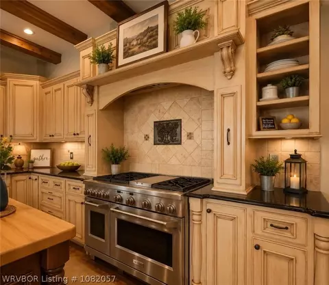 Kitchen - 4504 Ridge Rd, Alma, AR 72921 photo 3 of 3