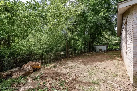 Exterior - 1008 Pattie Ln, Barling, AR 72923 photo 5 of 7