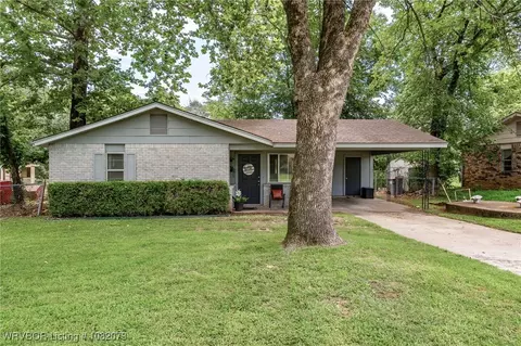 1008 Pattie Ln, Barling, AR 72923