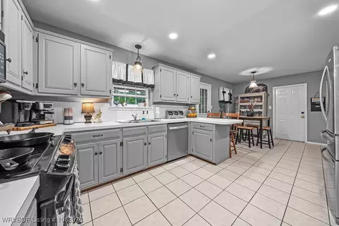 1804 Weeks Ln, Fort Smith, AR 72903 photo 9