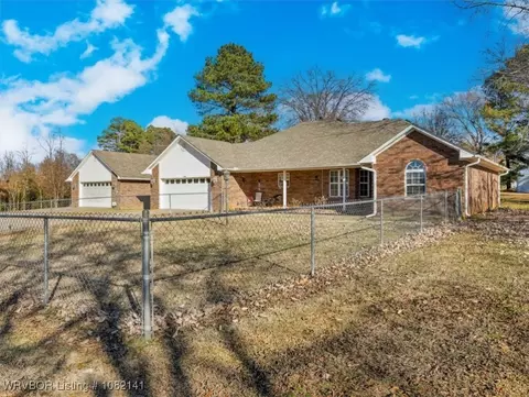 2903 Love, Pocola, OK 74902