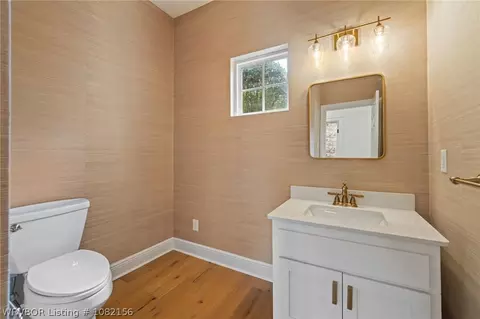 Bath - 7305 Kensington Ct, Fort Smith, AR 72903 photo 1 of 11