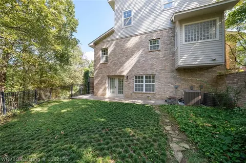 Exterior - 7305 Kensington Ct, Fort Smith, AR 72903 photo 19 of 24