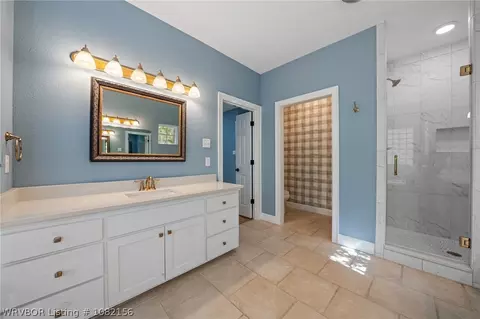 Bath - 7305 Kensington Ct, Fort Smith, AR 72903 photo 4 of 11