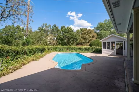 Exterior - 7305 Kensington Ct, Fort Smith, AR 72903 photo 12 of 24