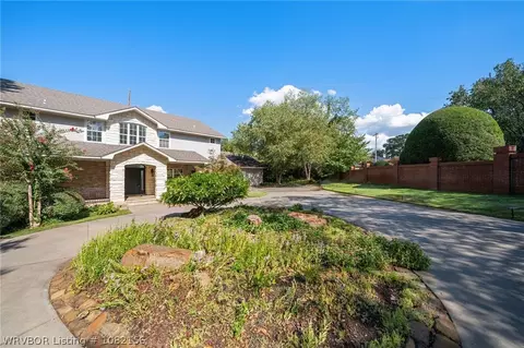Exterior - 7305 Kensington Ct, Fort Smith, AR 72903 photo 9 of 24