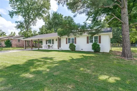 1723 N 52nd St, Fort Smith, AR 72904