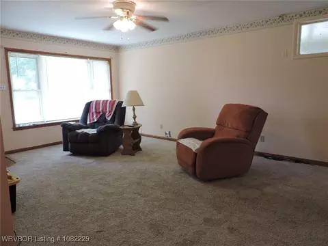 Living - 4808 S 16th Ter, Fort Smith, AR 72901 photo 2 of 4