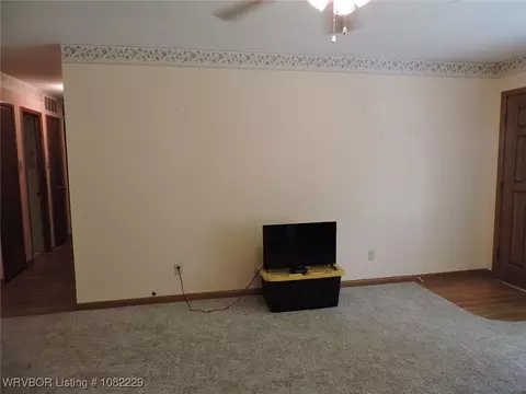 Living - 4808 S 16th Ter, Fort Smith, AR 72901 photo 4 of 4