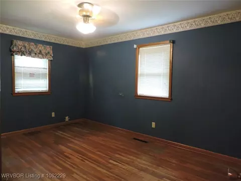 Bedroom - 4808 S 16th Ter, Fort Smith, AR 72901 photo 3 of 3