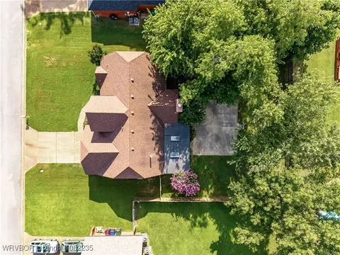 View/Area - 3017 Canongate Way, Fort Smith, AR 72908 photo 5 of 7