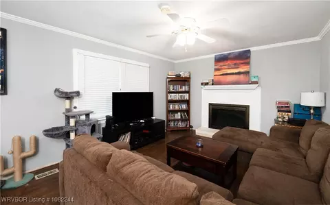 Living - 4300 Tilles Ave, Fort Smith, AR 72903 photo 1 of 1