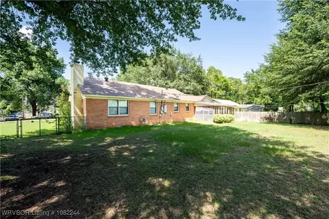Exterior - 4300 Tilles Ave, Fort Smith, AR 72903 photo 6 of 7