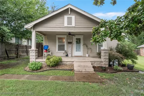 1709 Cedar St, Van Buren, AR 72956