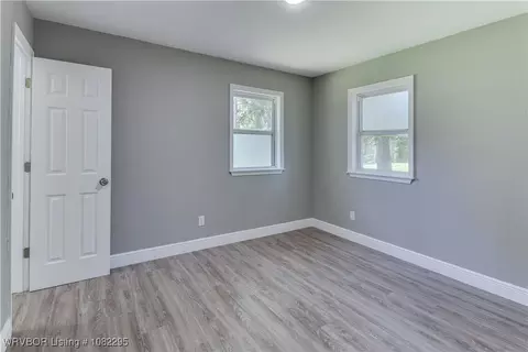 Bedroom - 1902 E 96 Hwy, Lavaca, AR 72941 photo 4 of 6