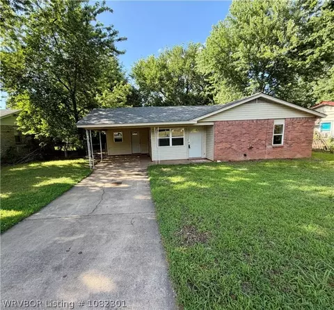 9423 Gate Nine Cutoff, Fort Smith, AR 72916