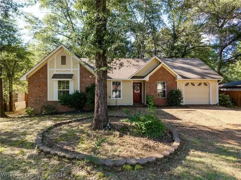 322 Country Lane Dr, Alma, AR 72921