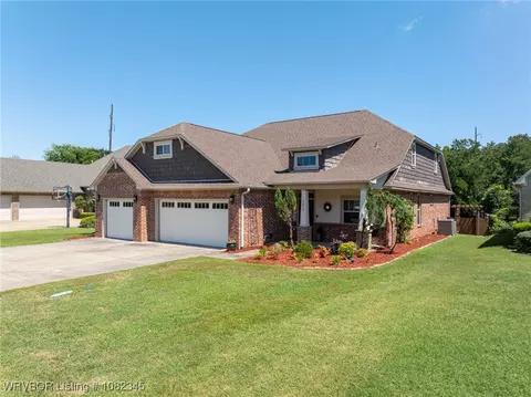 3019 Brighton Pt, Fort Smith, AR 72903
