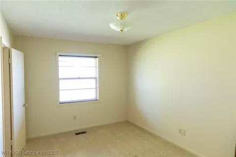 Bedroom - 7901 Clover Dr, Fort Smith, AR 72908 photo 4 of 7