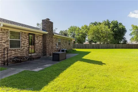 Exterior - 7901 Clover Dr, Fort Smith, AR 72908 photo 3 of 7