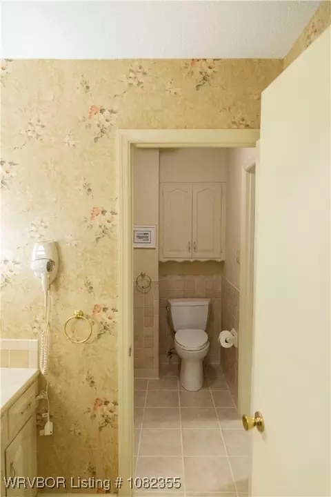 Bath - 7901 Clover Dr, Fort Smith, AR 72908 photo 2 of 6