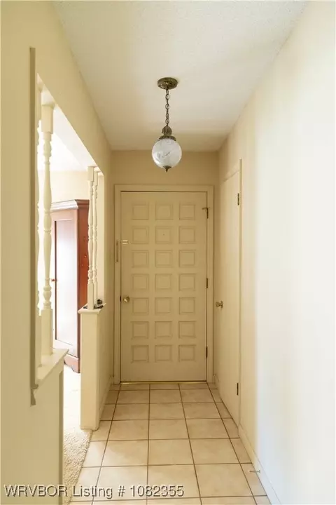 Entry Way - 7901 Clover Dr, Fort Smith, AR 72908 photo 1 of 2