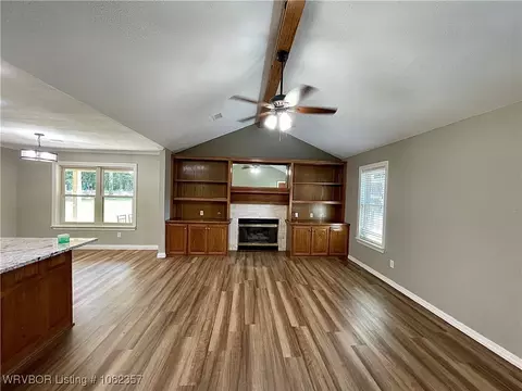 Living - 4104 Glen Flora Way, Fort Smith, AR 72908 photo 10 of 12