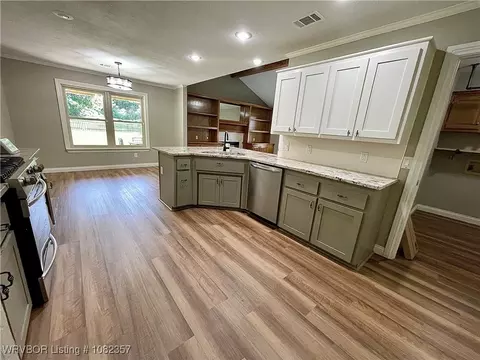 Kitchen - 4104 Glen Flora Way, Fort Smith, AR 72908 photo 1 of 1
