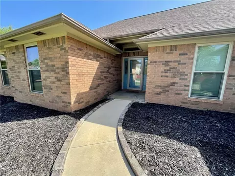 Exterior - 4104 Glen Flora Way, Fort Smith, AR 72908 photo 2 of 9