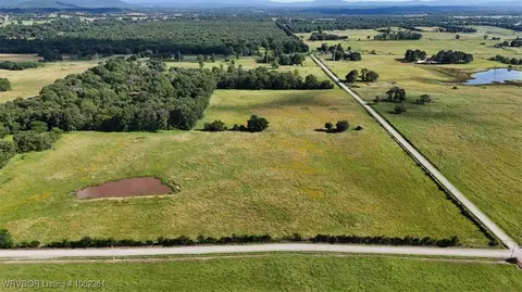 Tract 22 Waymire Road, Howe, OK 74940