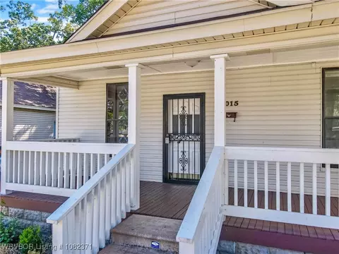 Exterior - 1015 S 24th St, Fort Smith, AR 72901 photo 2 of 4