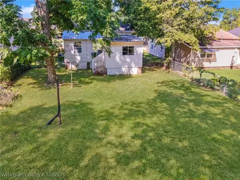 Exterior - 1015 S 24th St, Fort Smith, AR 72901 photo 4 of 4