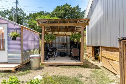 Exterior - 8721 Northshore Dr, Hackett, AR 72937 photo 6 of 8