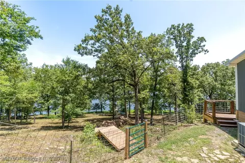 Exterior - 8721 Northshore Dr, Hackett, AR 72937 photo 4 of 8