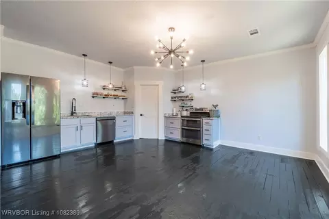 Kitchen - 8721 Northshore Dr, Hackett, AR 72937 photo 1 of 1