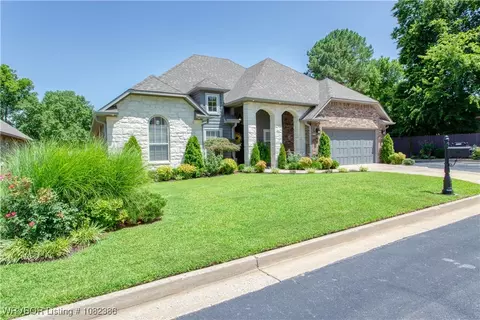 5220 Free Ferry Rd, Fort Smith, AR 72903