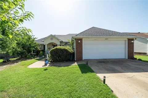 2205 Quartz Cir, Van Buren, AR 72956