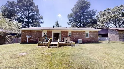 Exterior - 1700 Brewer Ln, Lavaca, AR 72941 photo 4 of 4