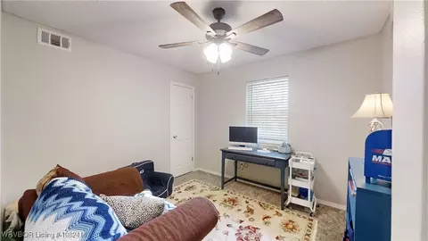 Bedroom - 1700 Brewer Ln, Lavaca, AR 72941 photo 4 of 6