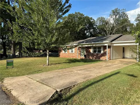 Exterior - 1700 Brewer Ln, Lavaca, AR 72941 photo 2 of 4