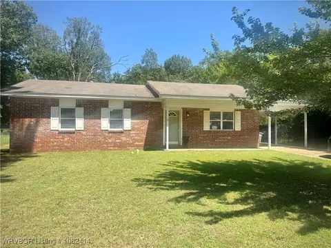 Exterior - 1700 Brewer Ln, Lavaca, AR 72941 photo 3 of 4