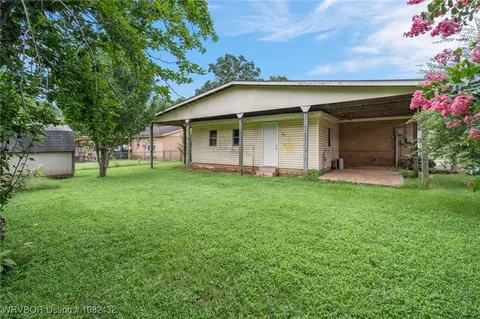 Exterior - 1102 N St, Barling, AR 72923 photo 3 of 3