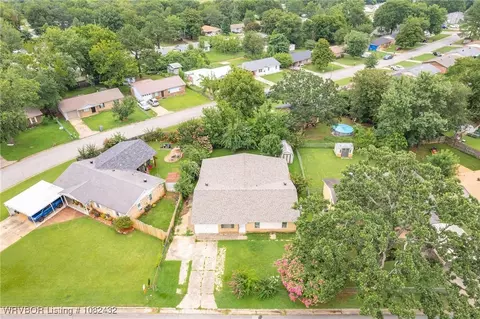 View/Area - 1102 N St, Barling, AR 72923 photo 2 of 6