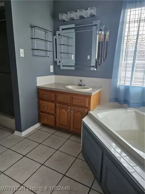 Bath - 2301 Joyce Dr, Lavaca, AR 72941 photo 3 of 3
