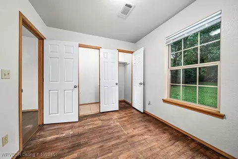 Bedroom - 4105 S 21 St, Fort Smith, AR 72903 photo 6 of 7