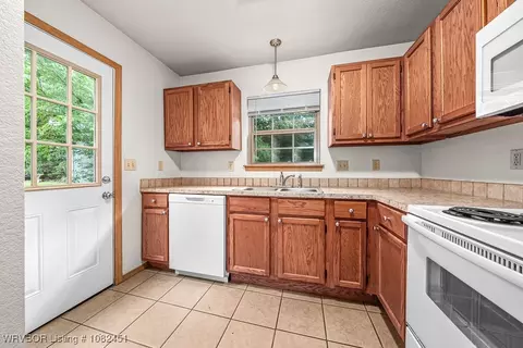 Kitchen - 4105 S 21 St, Fort Smith, AR 72903 photo 1 of 3