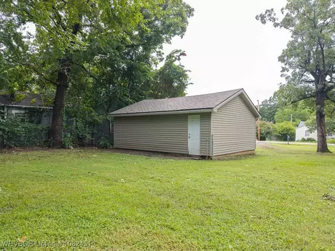 Exterior - 4105 S 21 St, Fort Smith, AR 72903 photo 8 of 8