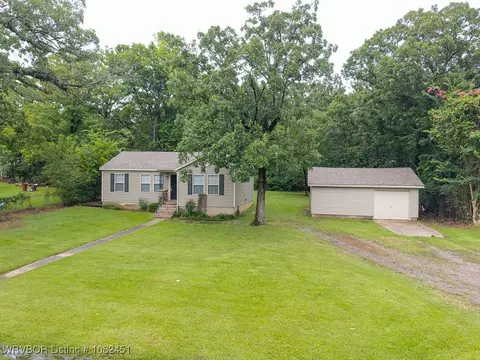 Exterior - 4105 S 21 St, Fort Smith, AR 72903 photo 4 of 8